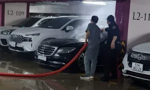 Mercedes Việt Nam: 'Chúng tôi không nói con chuột chịu trách nhiệm hình sự khi cháy xe Duy Mạnh' Mercedes Việt Nam: 'Chúng tôi không nói con chuột chịu trách nhiệm hình sự khi cháy xe Duy Mạnh'