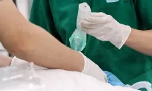 Cô gái bị sốc phản vệ suýt chết trong ca mổ nâng mũi Cô gái bị sốc phản vệ suýt chết trong ca mổ nâng mũi