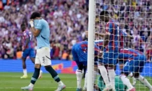 Man City 0-1 Crystal Palace (Hết H1): Bất ngờ tại Wembley Man City 0-1 Crystal Palace (Hết H1): Bất ngờ tại Wembley
