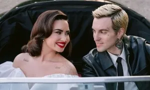 Demi Lovato cưới Demi Lovato cưới