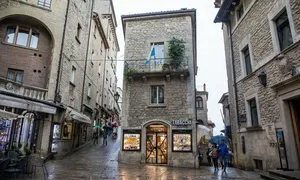 San Marino - quốc gia châu Âu nằm gọn trong lòng một nước khác San Marino - quốc gia châu Âu nằm gọn trong lòng một nước khác