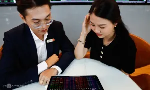 Nhà đầu tư cần làm gì sau phiên chứng khoán giảm mạnh?