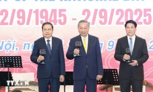 'Dân tộc Việt Nam sẽ chinh phục những đỉnh cao mới'
