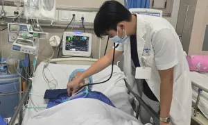 Bà ngộ độc do uống nhầm chai thuốc cai nghiện của cháu