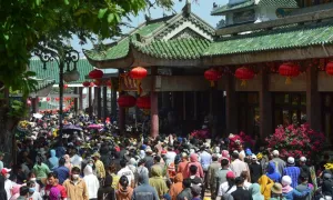 An Giang bỏ trạm thu phí 'bao vây' Miếu Bà Chúa Xứ